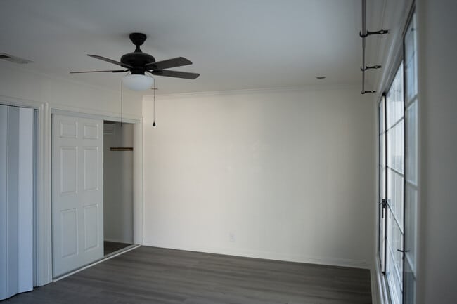 Building Photo - 4815 Hersholt Ave