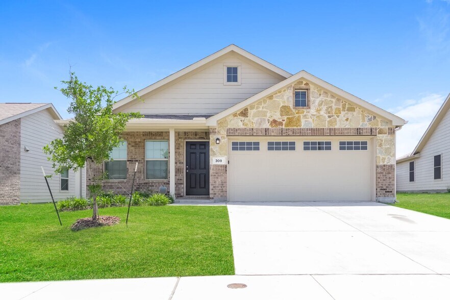 Primary Photo - 309 Anvil Dr