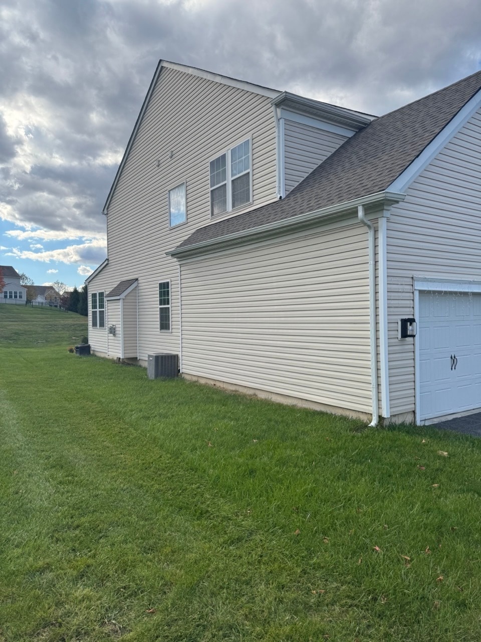 Building Photo - 710 N Haines Cir