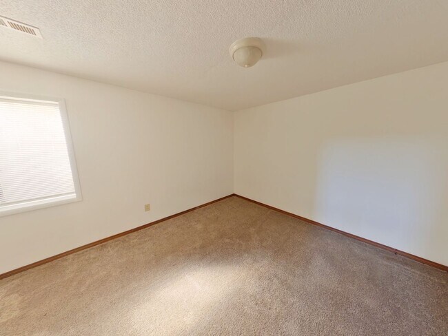 Building Photo - 3239 S Illinois St