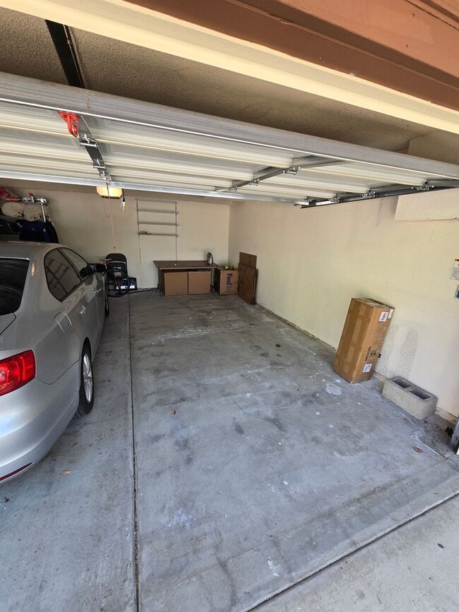 Building Photo - Remodeled 2 Bedroom 2 Bath Condo - Normal Heights - Garage & Driveway Parking