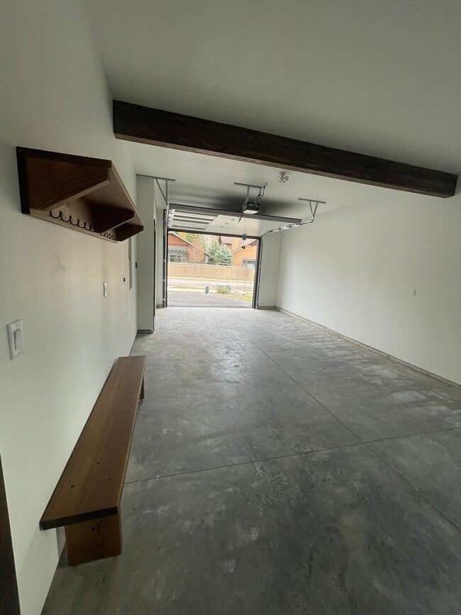 Building Photo - Whitefish Landing Town House