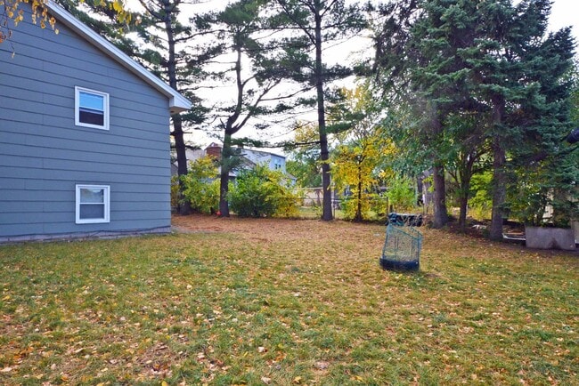 Building Photo - 2 Bed | 2 Bath W/ Garage in Heart of Colum...