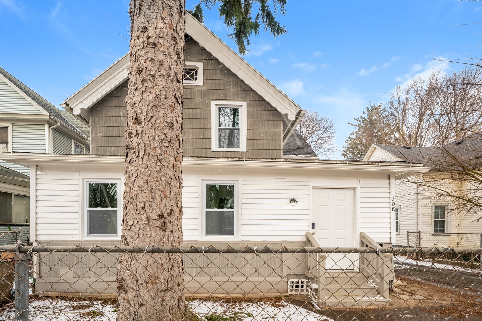 Building Photo - 308 Ave B