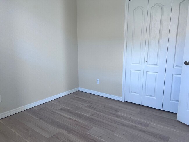 Building Photo - Stoneybrook 4BR/3BA Single Family Home in ...
