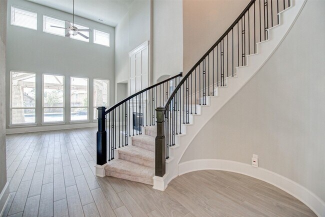 Building Photo - 67 Springtime Creek Dr