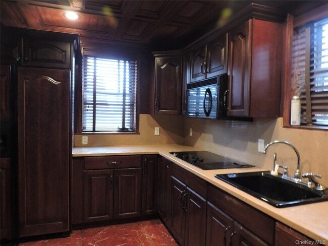 Building Photo - 131-01 229th St