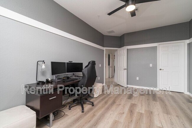 Building Photo - 12035 Hawthorn Lake Dr