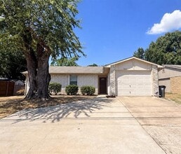 Building Photo - 1008 S Jupiter Rd