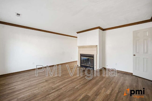 Building Photo - 705 Mill Landing Rd