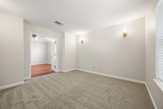 Building Photo - 715 Wood Mesa Ct