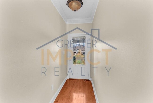 Building Photo - 810 Klondike Way