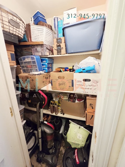 Building Photo - 1346 Chase