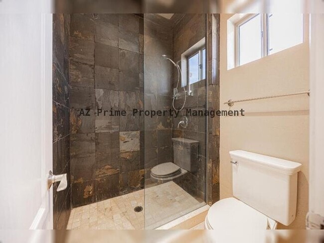 Building Photo - 9603 S 51st St