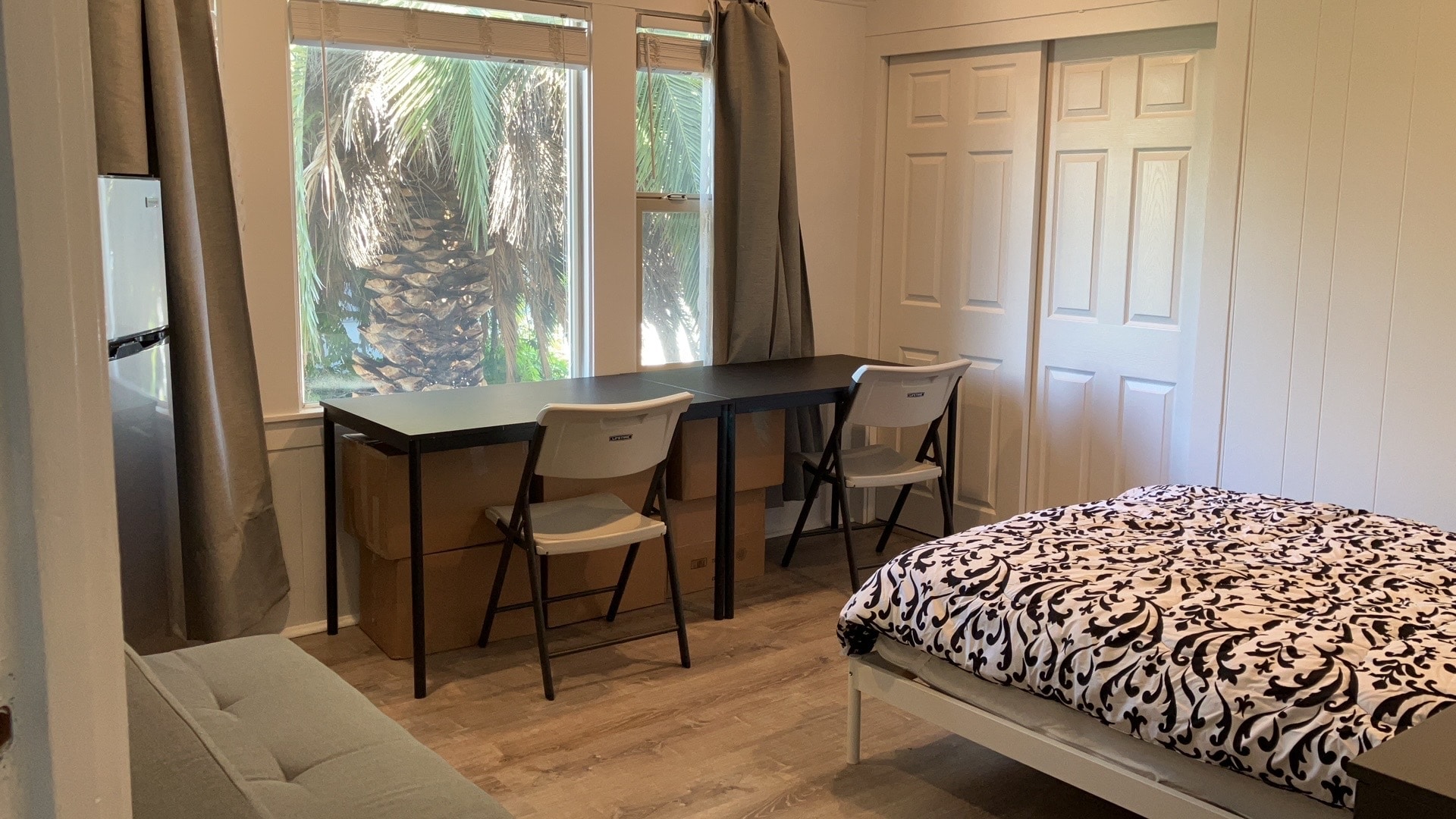 Bedroom 2 with large closet - 2329 Parker St