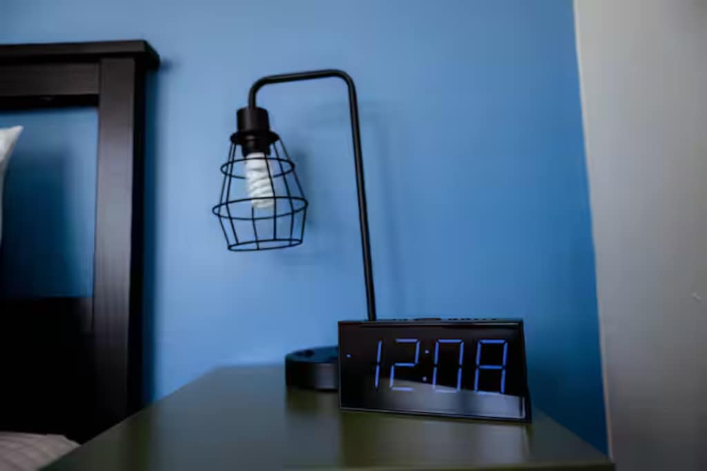 Building Photo - 1011 E Wintergreen Rd