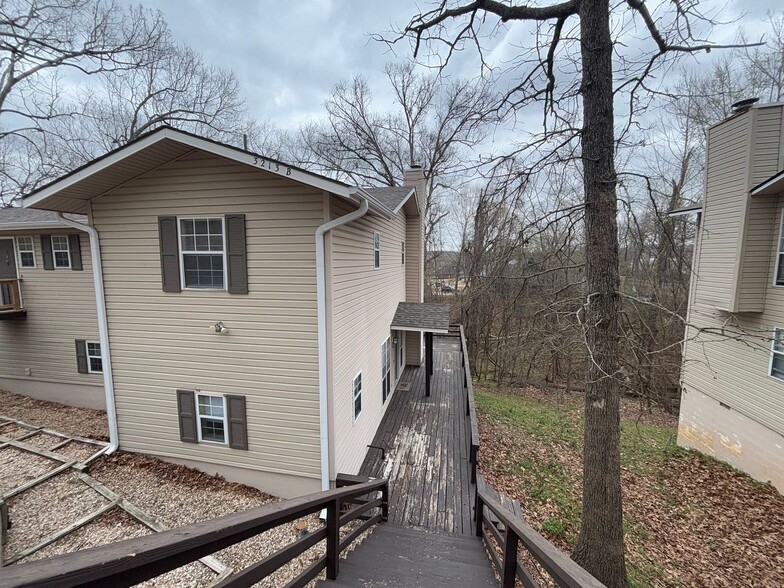 Primary Photo - 3213 Cardinal Creek Cir