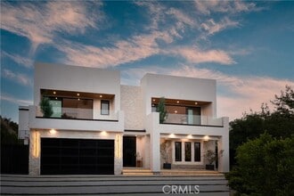 Building Photo - 2608 Zorada Dr