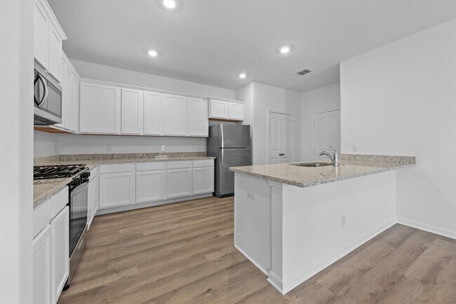 Building Photo - 392 Low Pasture Trl