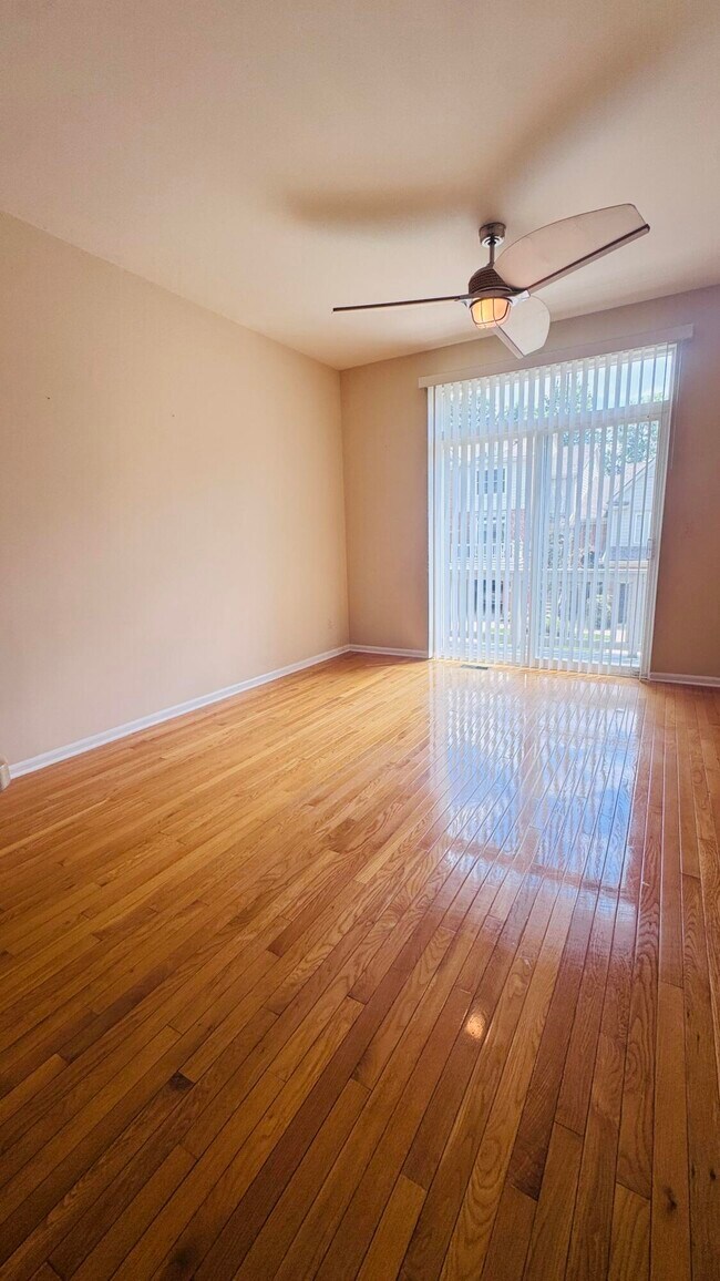 Building Photo - 37572 Newburgh Park Cir