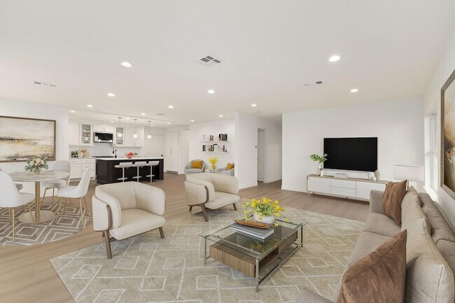 Building Photo - 7414 Janak Dr