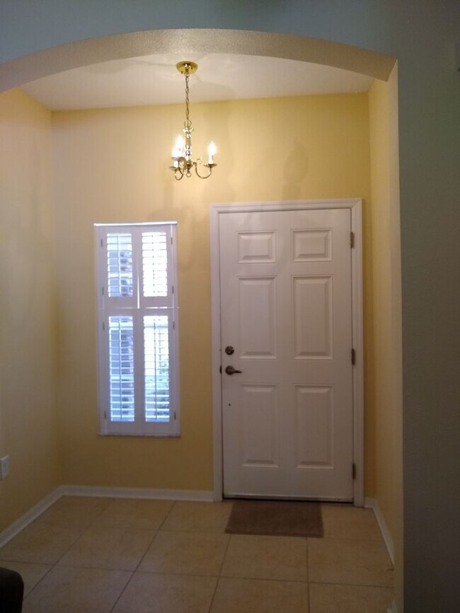 Building Photo - 3 bedroom  Ventana @ Waters Edge townhouse