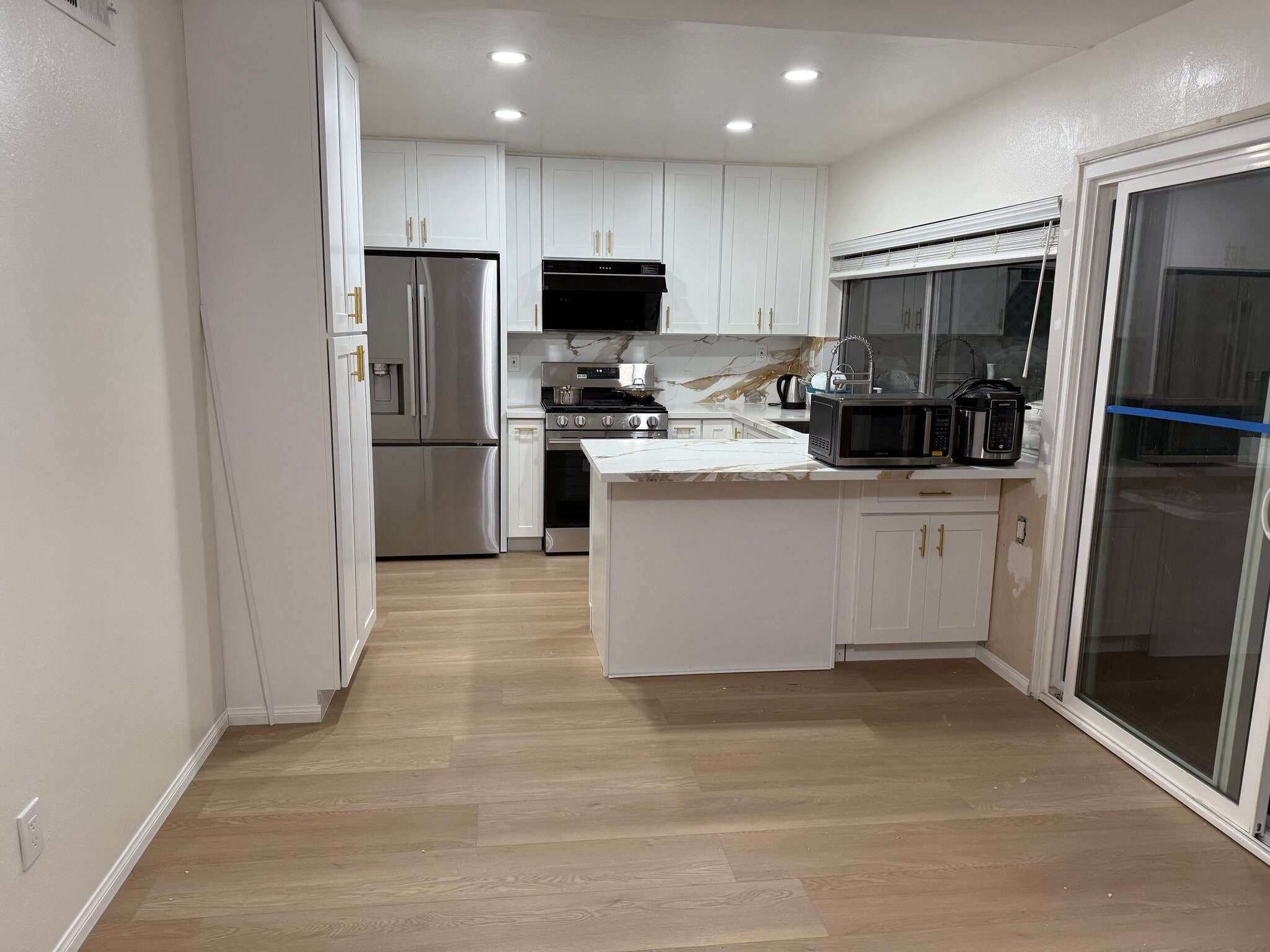 Building Photo - 750 Kostner Dr