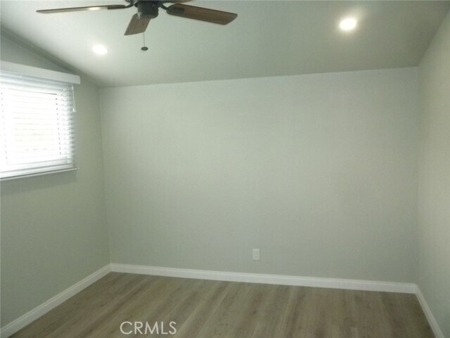 Building Photo - 1432 W 172nd St