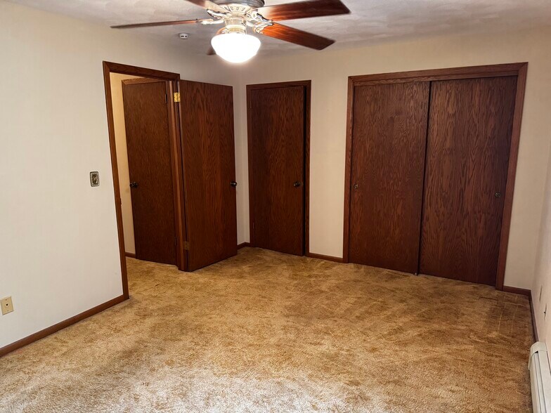 Building Photo - 1917 Hartle Ave