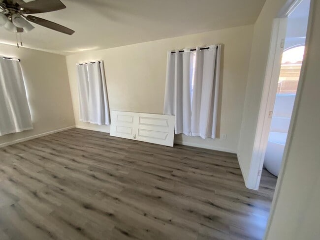 Building Photo - 10254 Hopi Ln