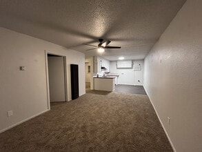 Building Photo - 707 47th St