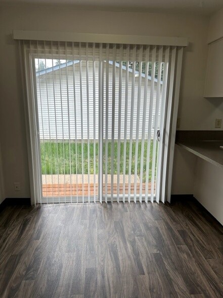 Dining Room to Patio - Jackson Square