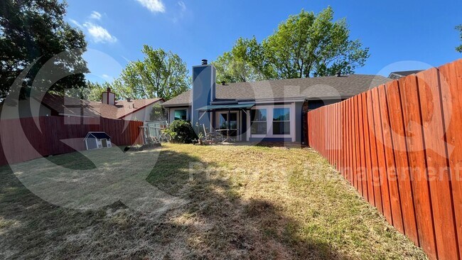 Building Photo - 2721 Collins Blvd