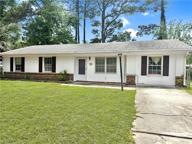 Primary Photo - 5 Ossabaw Rd