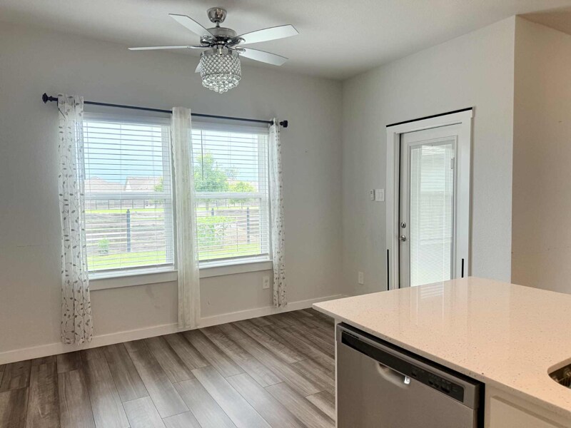 Building Photo - 1218 Amistad Lp