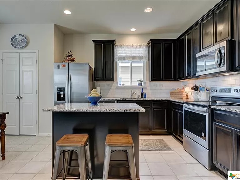 Building Photo - 308 Autumn Rouge