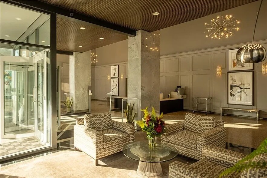 Lobby (2) - 620 Peachtree St NE