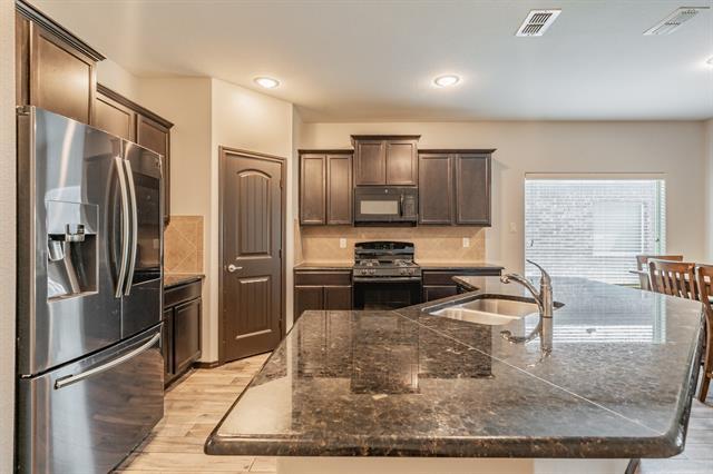 Building Photo - 1812 Potrillo Ln