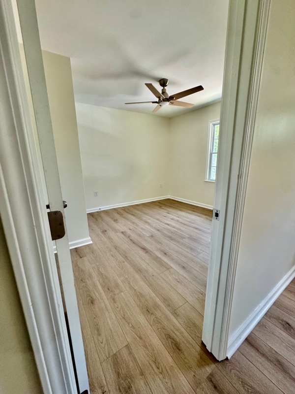 Building Photo - 680 Navarre Dr