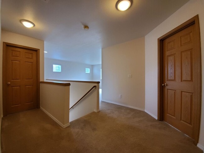 Building Photo - Charming 4-Bedroom Home in Peaceful Neighb...