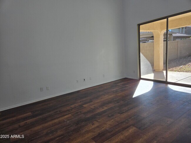 Building Photo - 4321 W Judson Dr