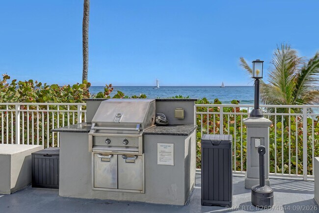 Building Photo - 3301 S Ocean Blvd
