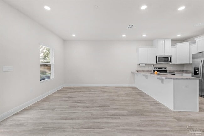 Building Photo - 6316 Grove Park Dr