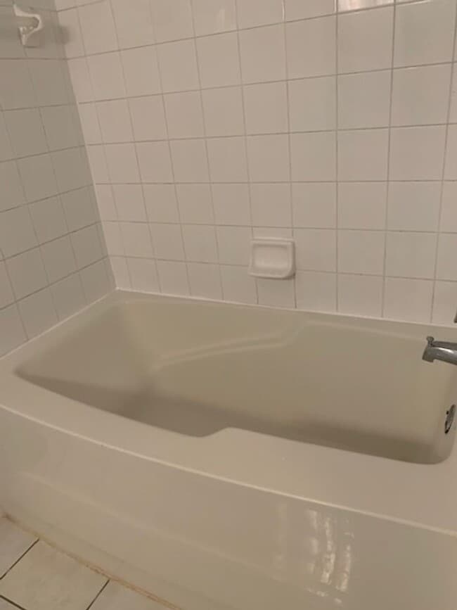 Building Photo - 1 Bed/1 Bath Condo in MetroWest ...