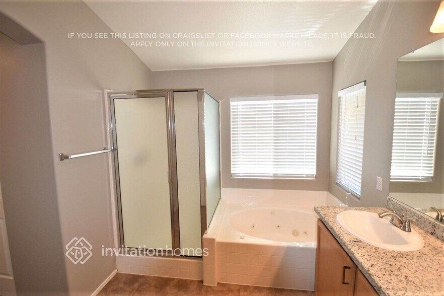 Building Photo - 9987 Burton Lake Ct
