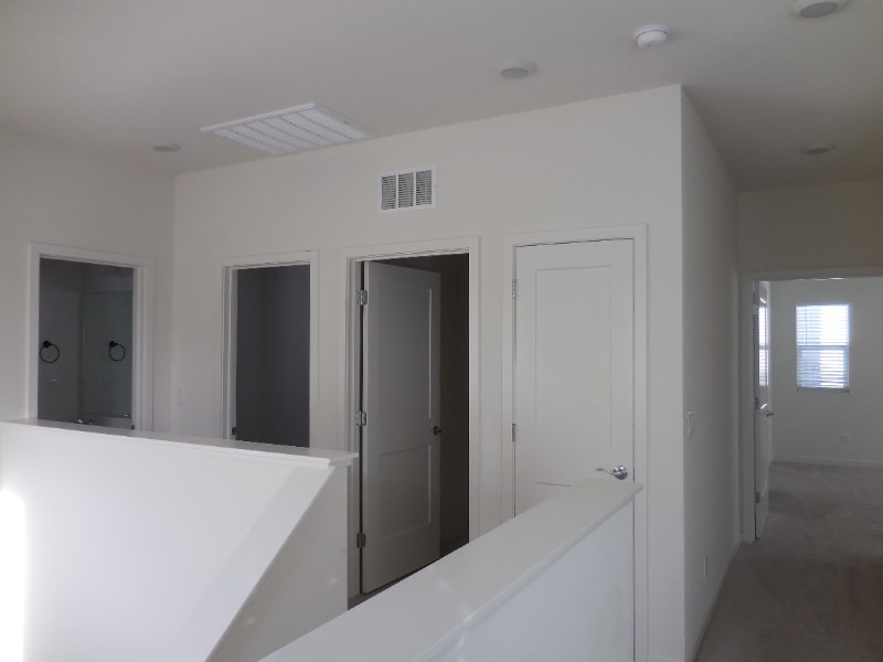 Building Photo - 1095 Purdue Ct