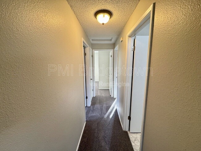 Building Photo - 3690 NE 8th St