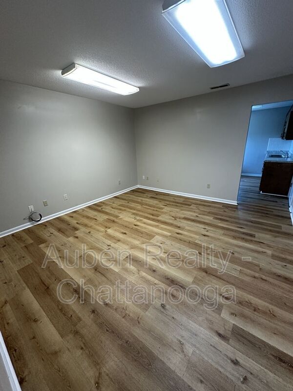 Building Photo - 6741 Ringgold Rd