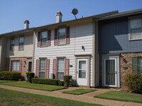 Building Photo - TOWNHOME IN SHREVEPORT