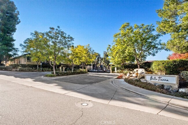 Building Photo - 25561 Indian Hill Ln